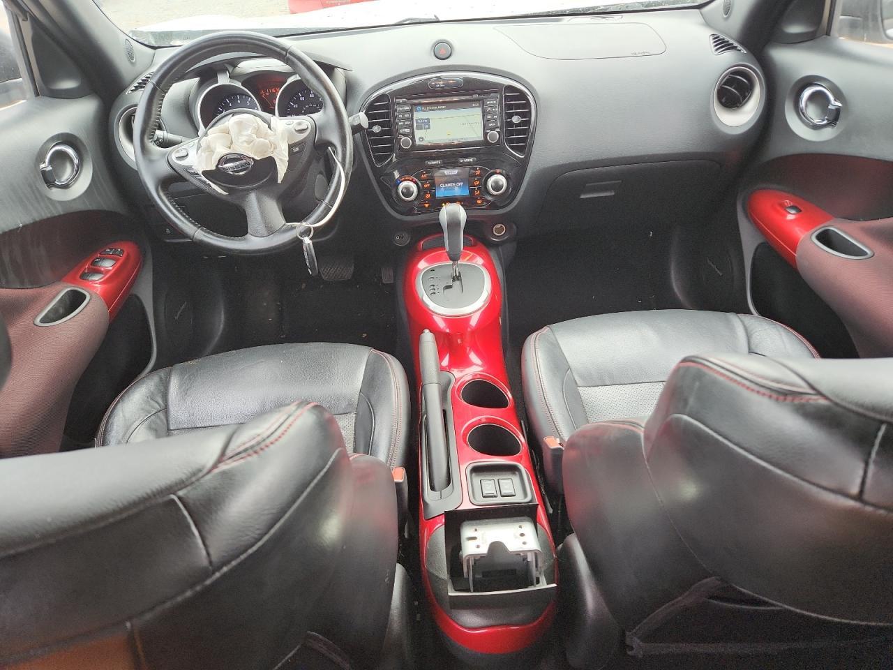 2015 NISSAN Juke