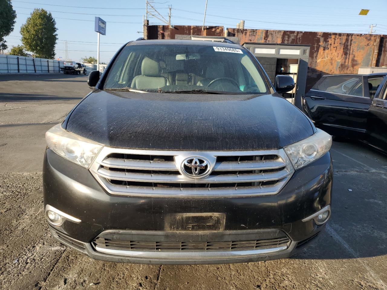 2012 TOYOTA HIGHLANDER