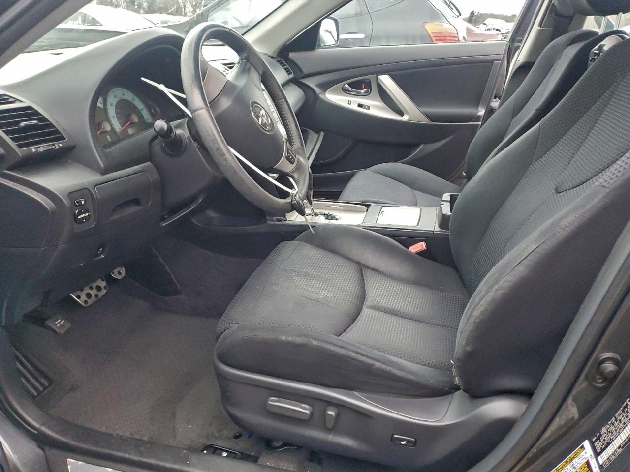 2011 TOYOTA CAMRY