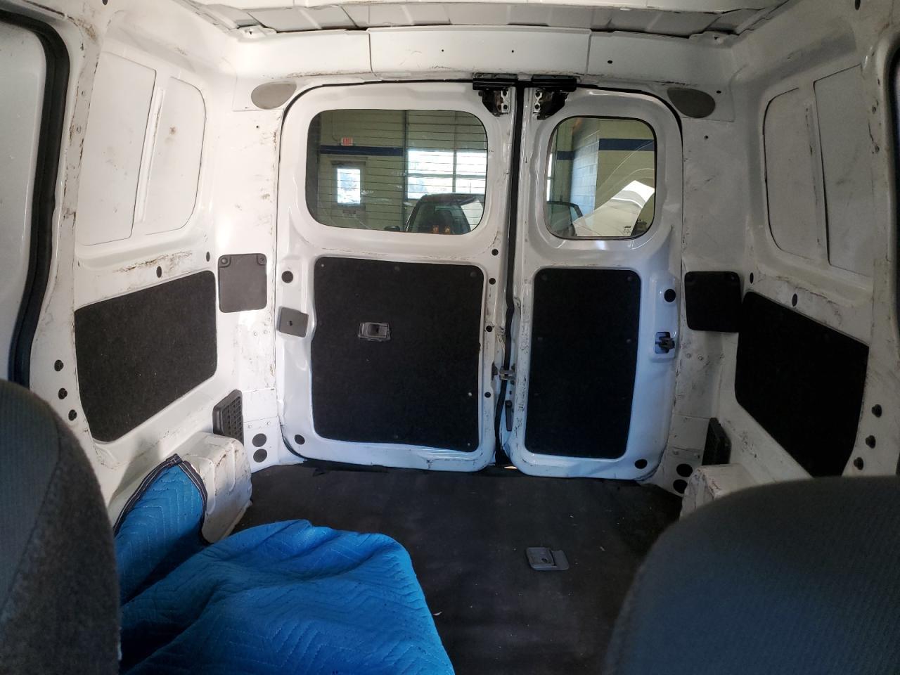 2017 NISSAN NV 200