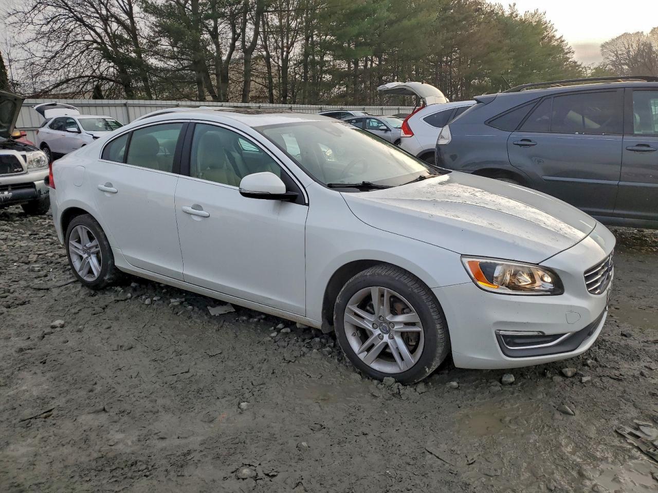 2014 VOLVO S60