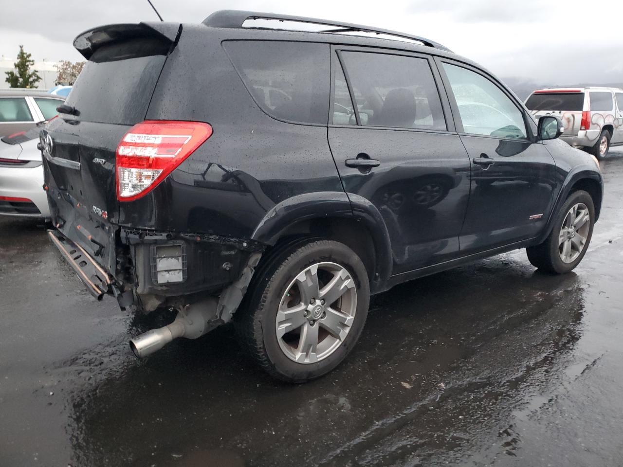 2011 TOYOTA RAV4