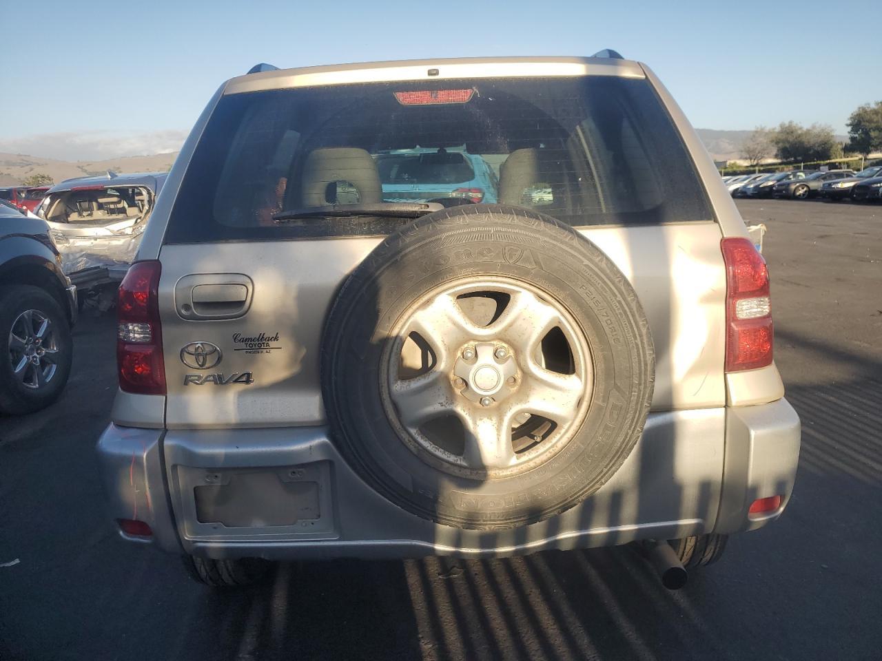 2004 TOYOTA RAV4