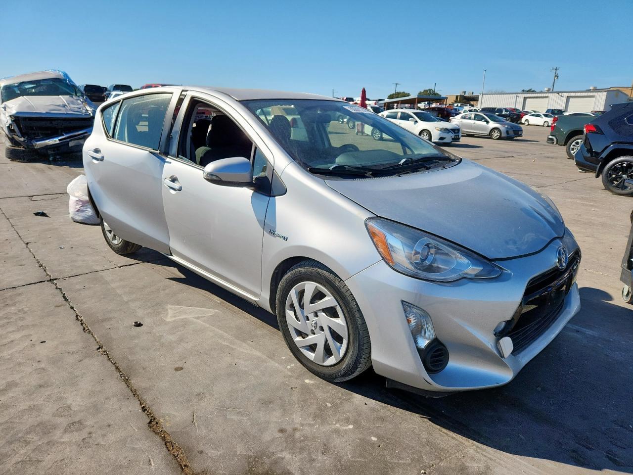 2015 TOYOTA Prius c