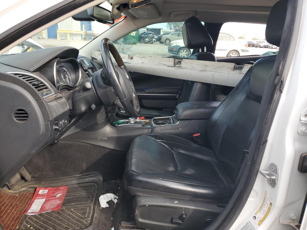 2016 CHRYSLER 300