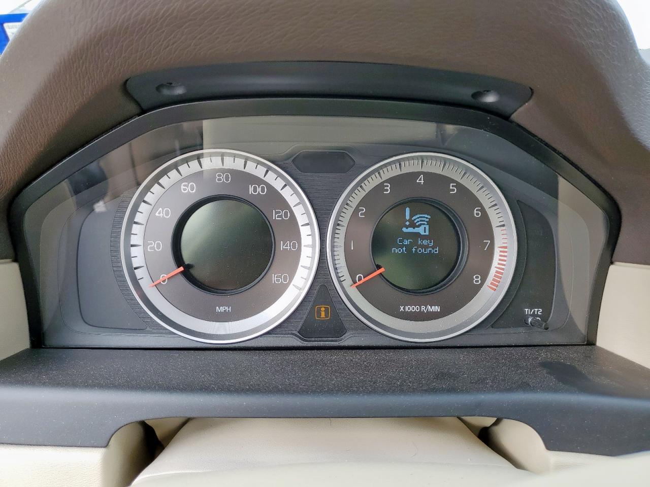 2013 VOLVO XC70