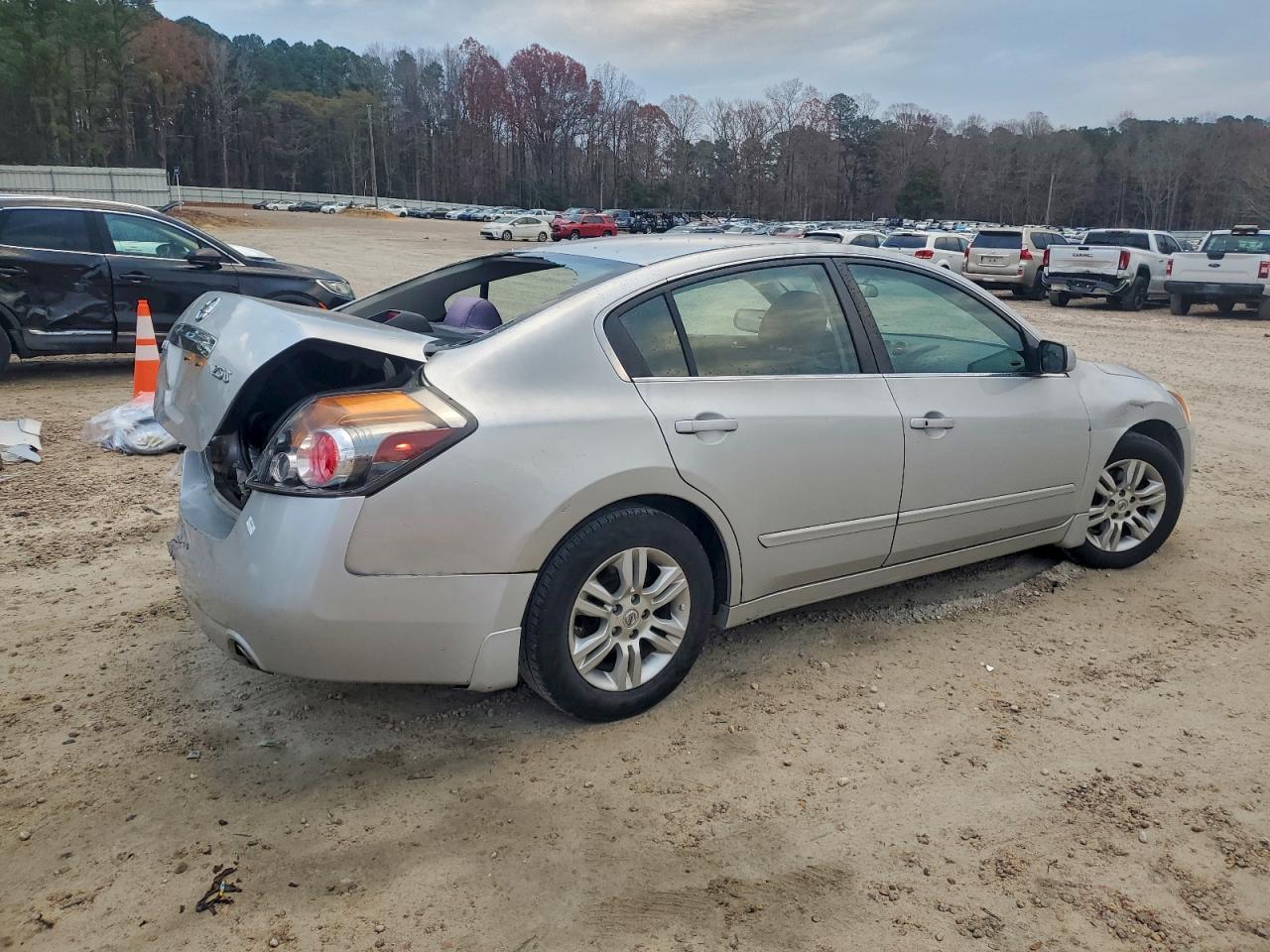 2012 NISSAN ALTIMA
