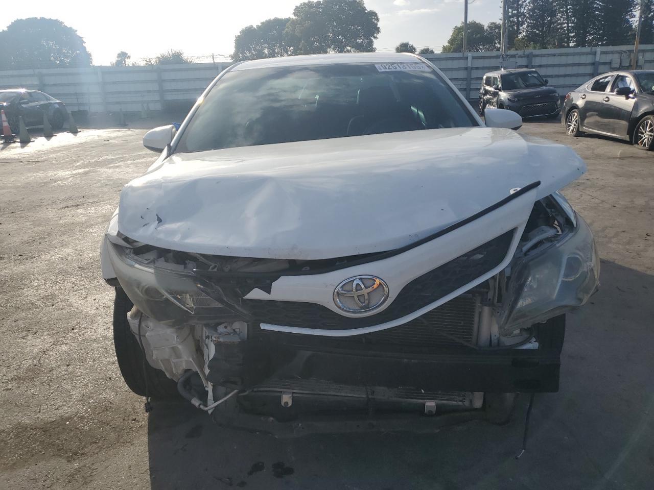 2013 TOYOTA CAMRY
