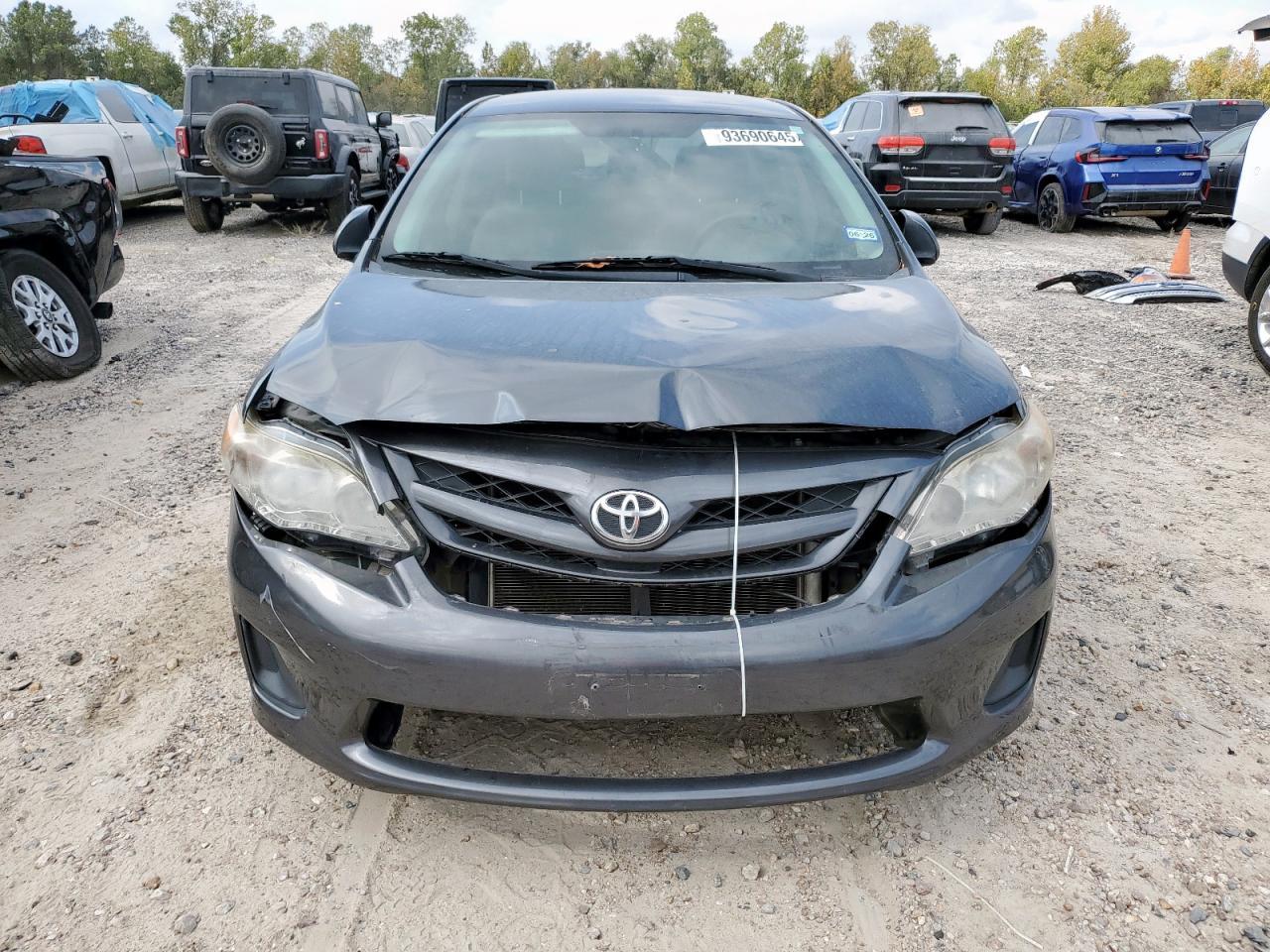 2011 TOYOTA COROLLA