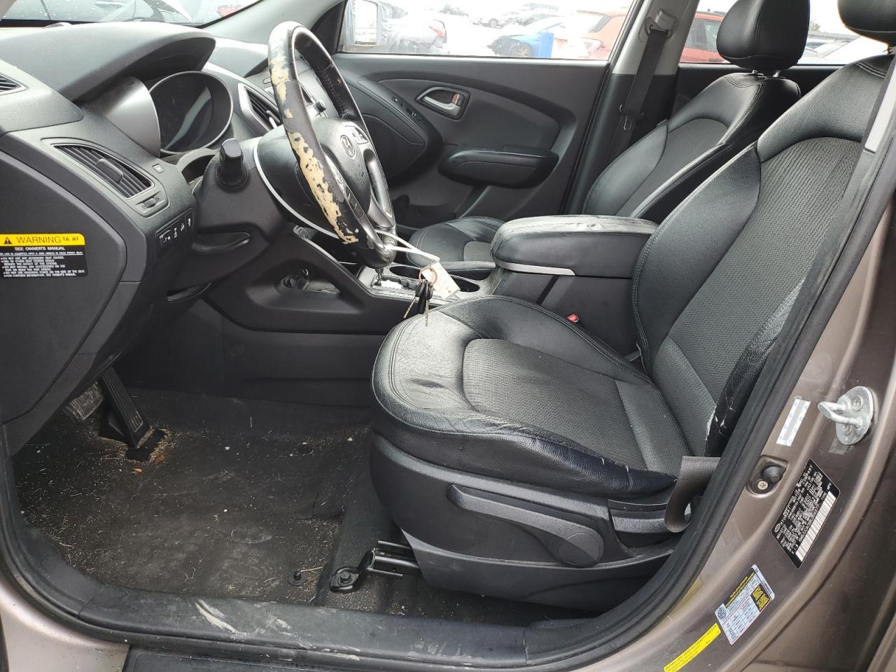 2011 HYUNDAI TUCSON