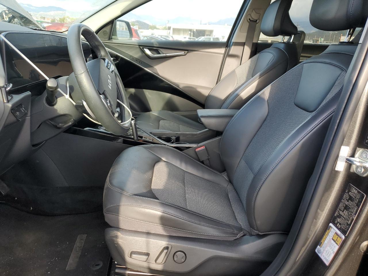 2023 KIA Niro