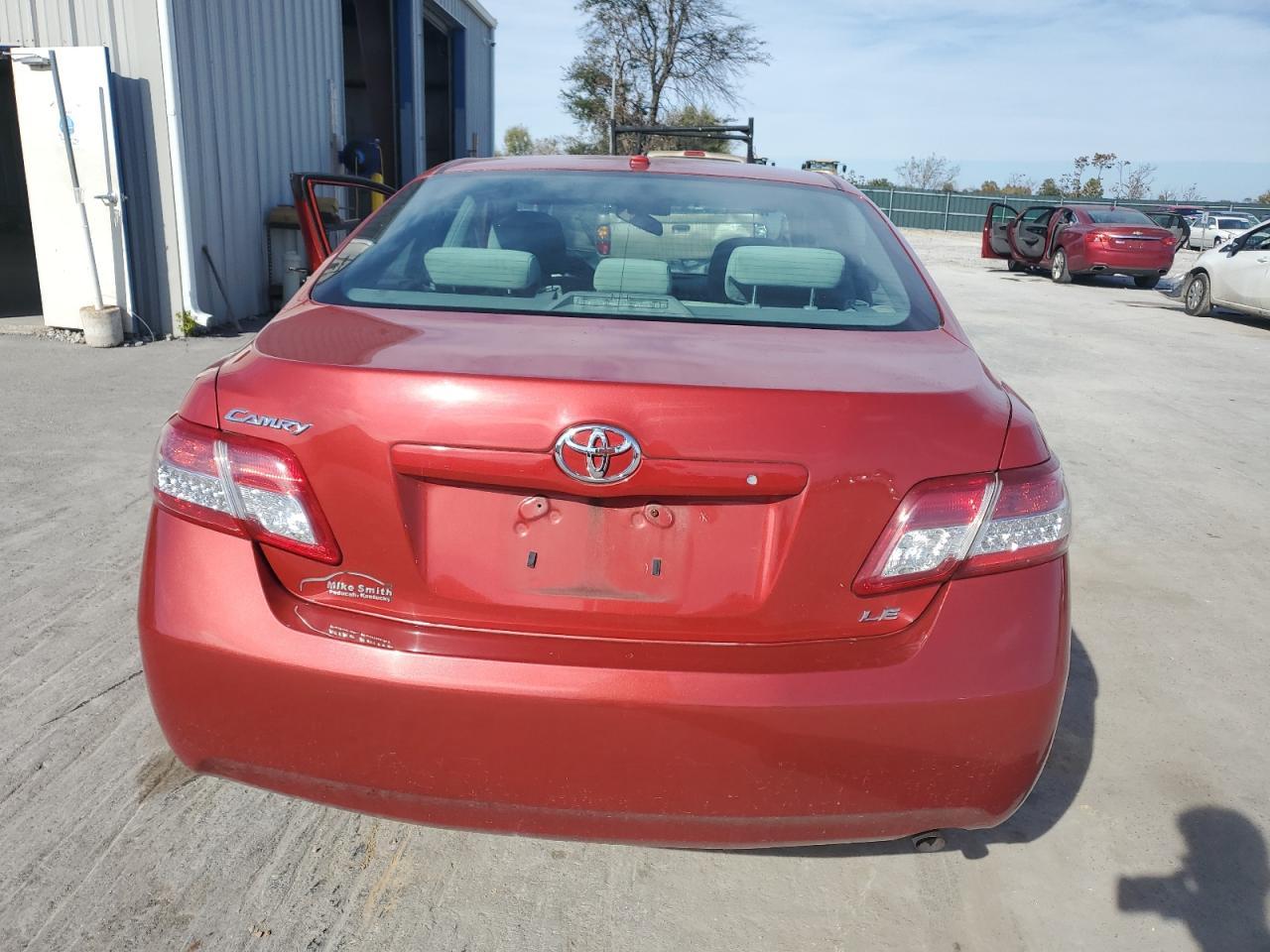 2011 TOYOTA CAMRY
