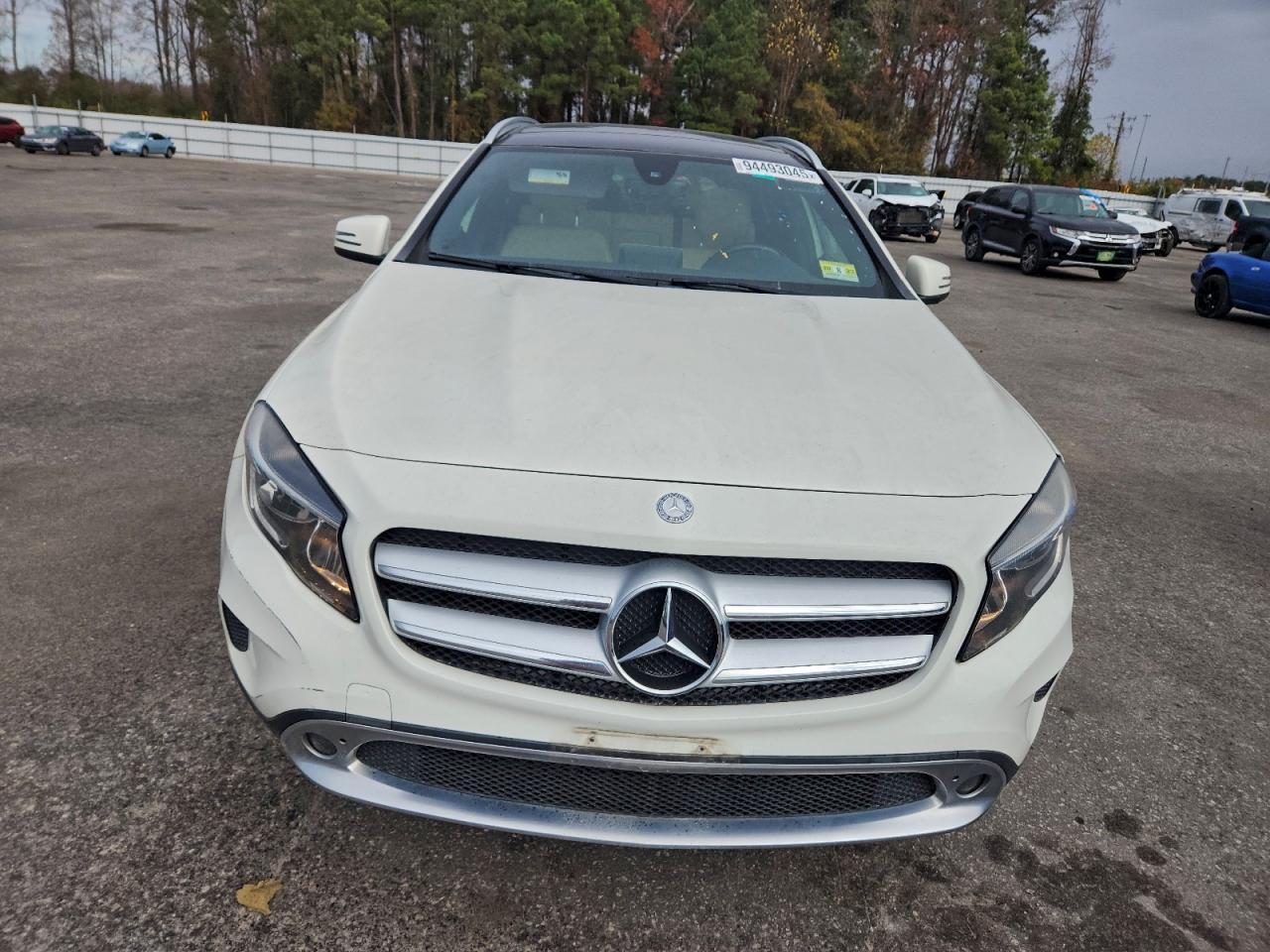 2016 MERCEDES-BENZ GLA-Class