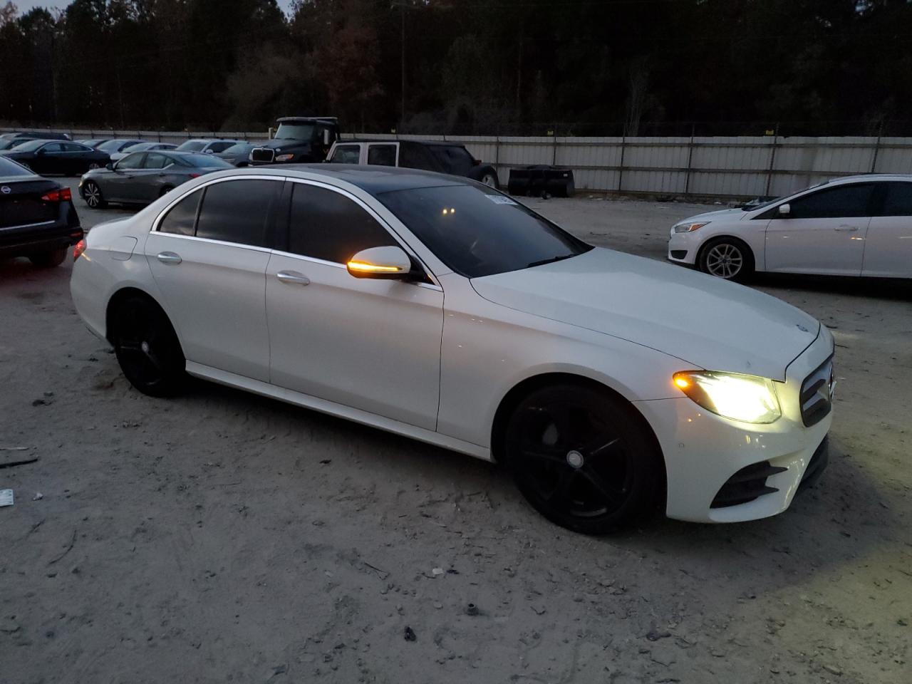 2017 MERCEDES-BENZ E-Class
