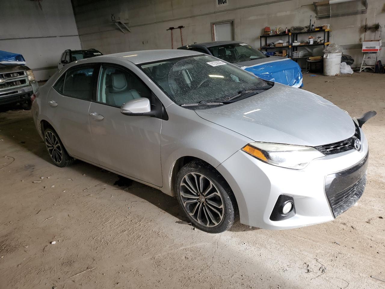 2015 TOYOTA COROLLA