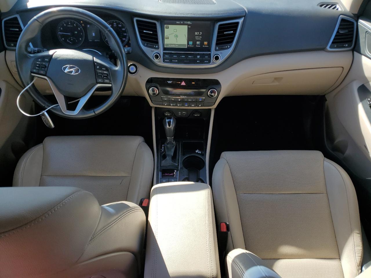 2017 HYUNDAI TUCSON