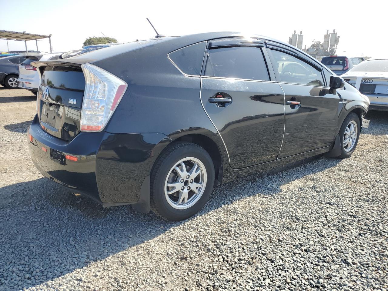 2011 TOYOTA PRIUS