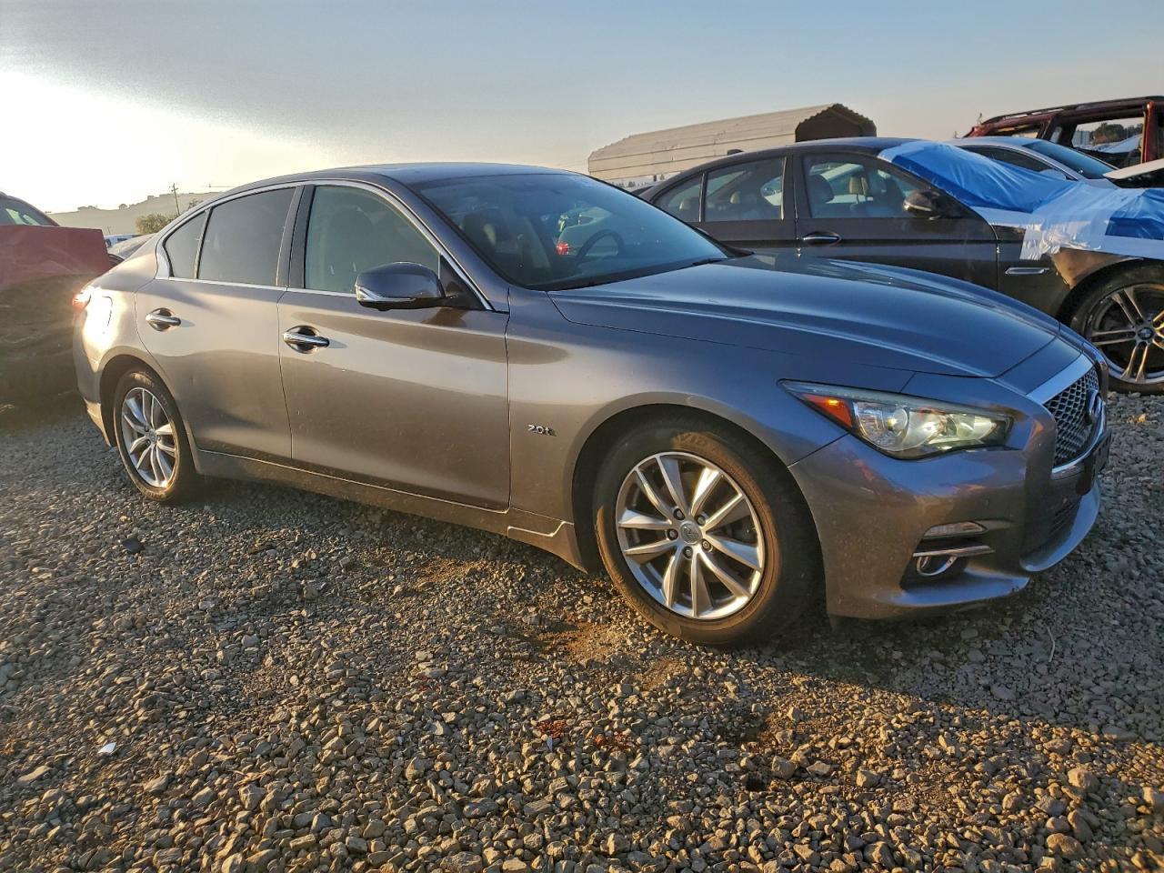 2017 INFINITI Q50