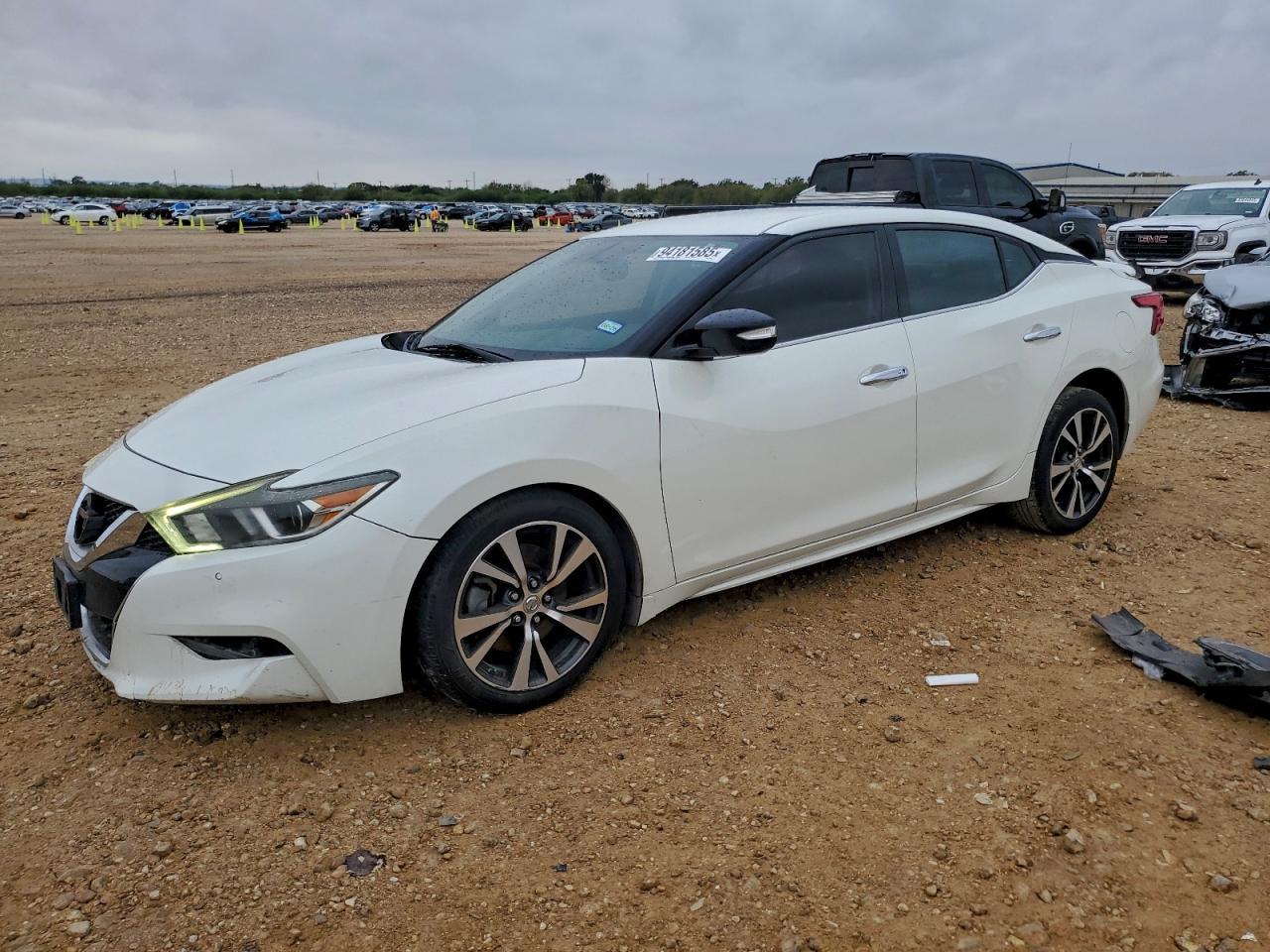 2016 NISSAN Maxima