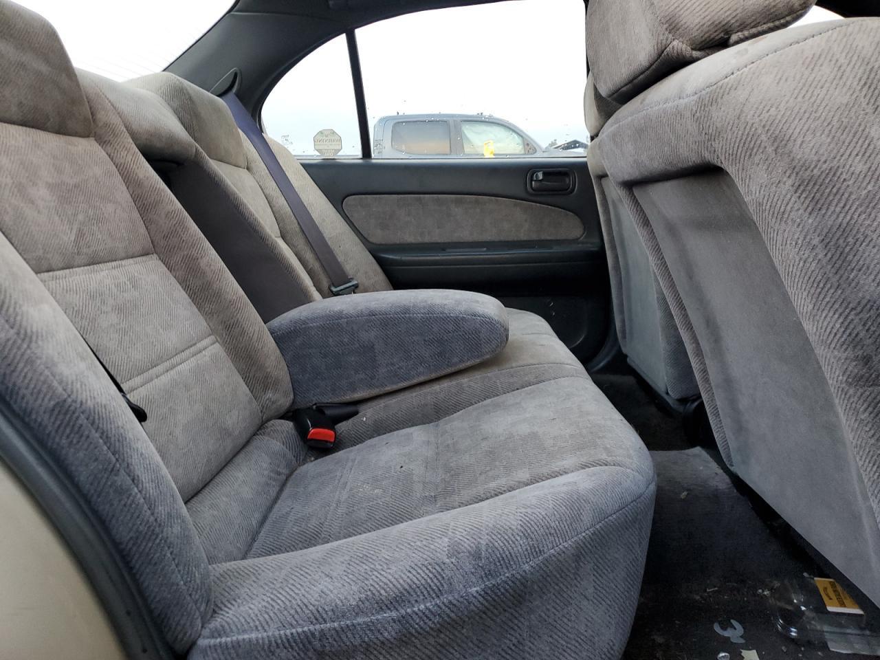 1998 NISSAN Maxima