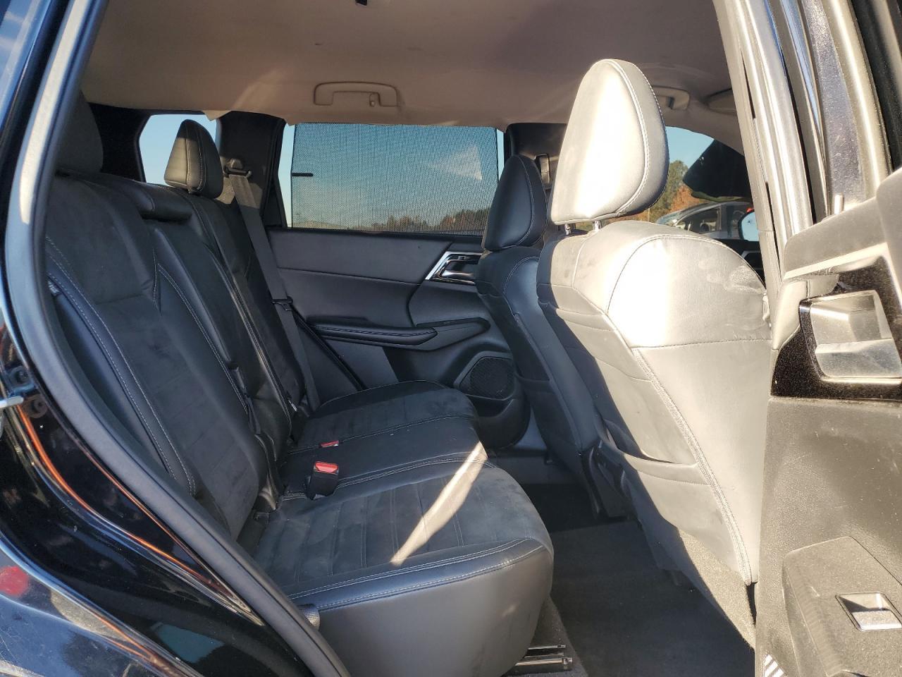 2022 MITSUBISHI outlander