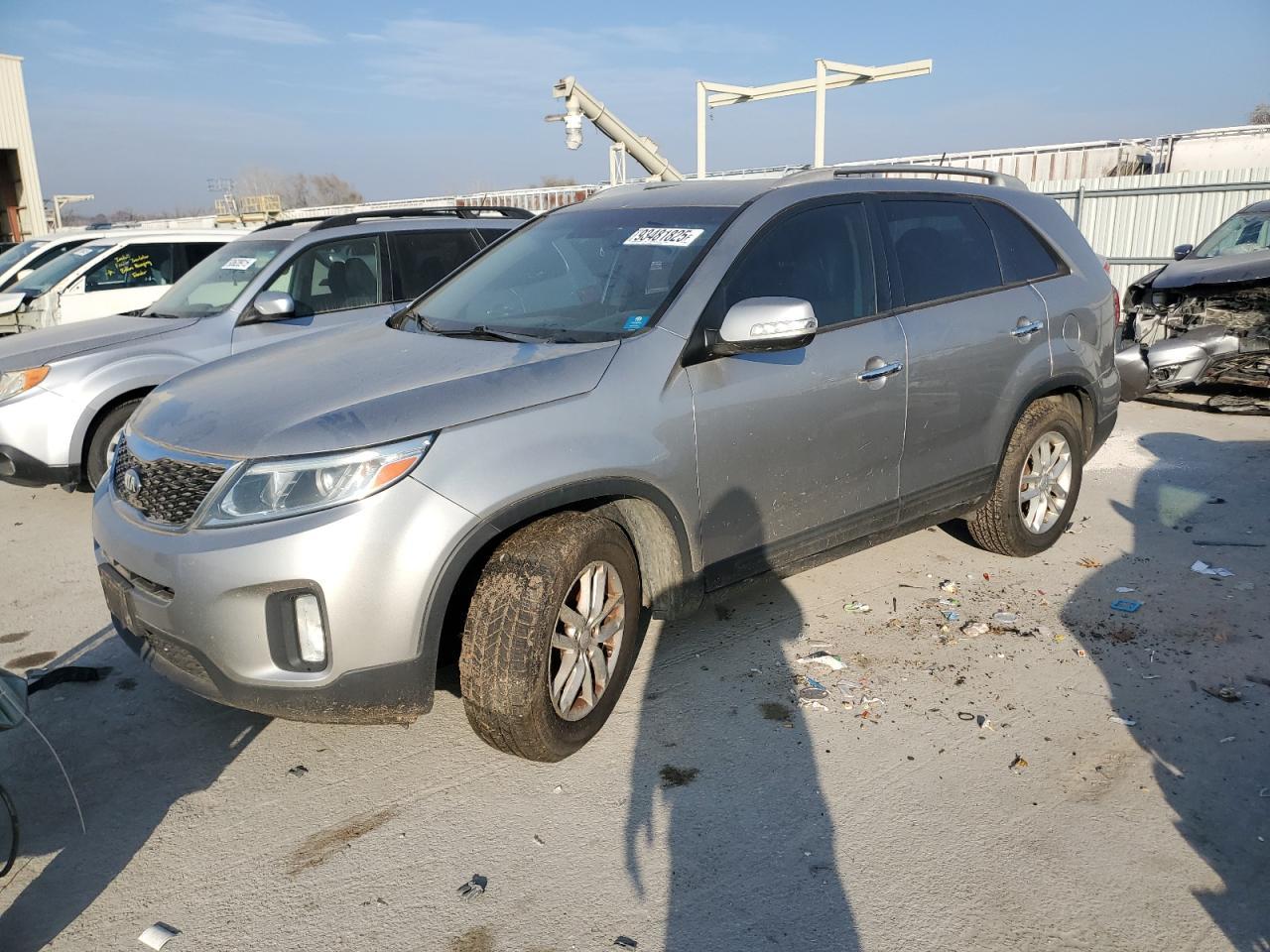 2015 KIA SORENTO