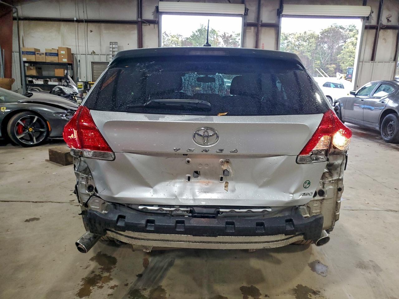 2011 TOYOTA VENZA