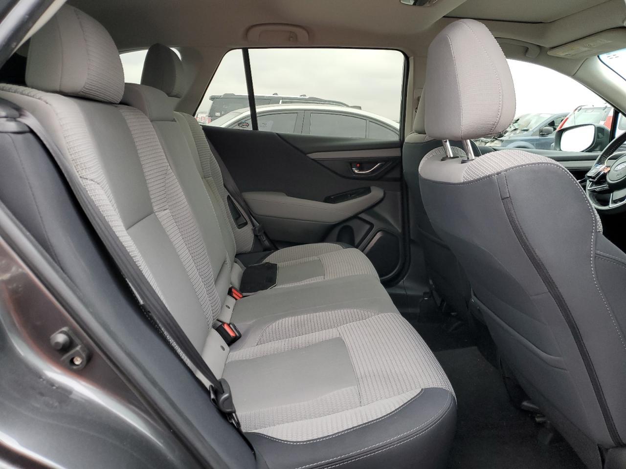 2020 SUBARU Outback