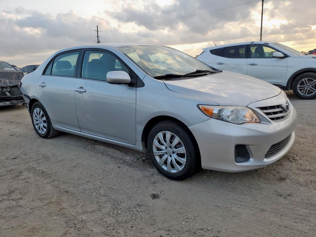 2013 TOYOTA COROLLA
