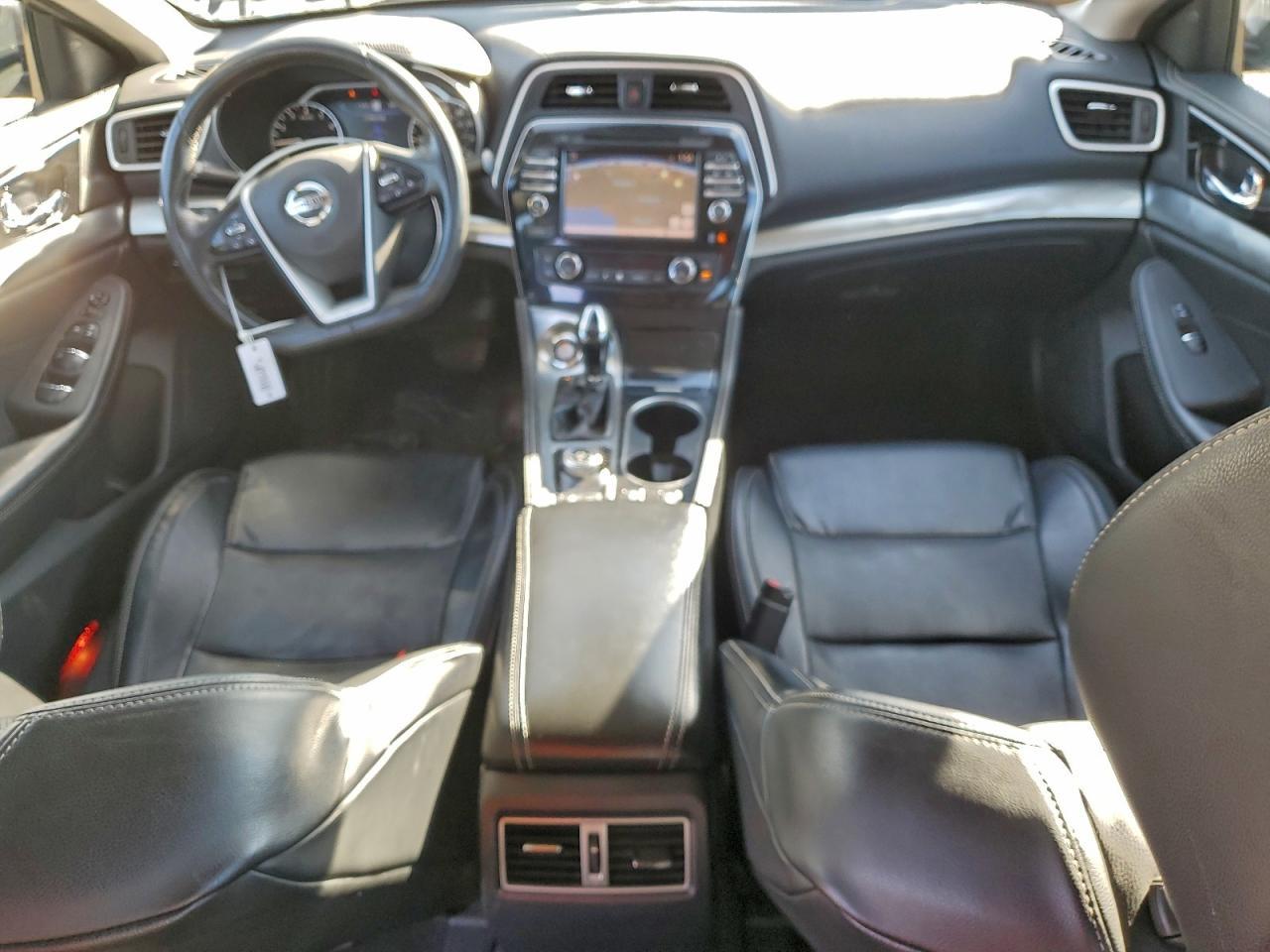 2021 NISSAN Maxima