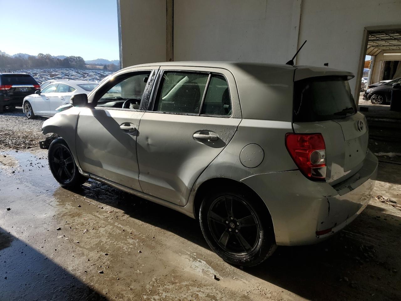 2013 TOYOTA SCION