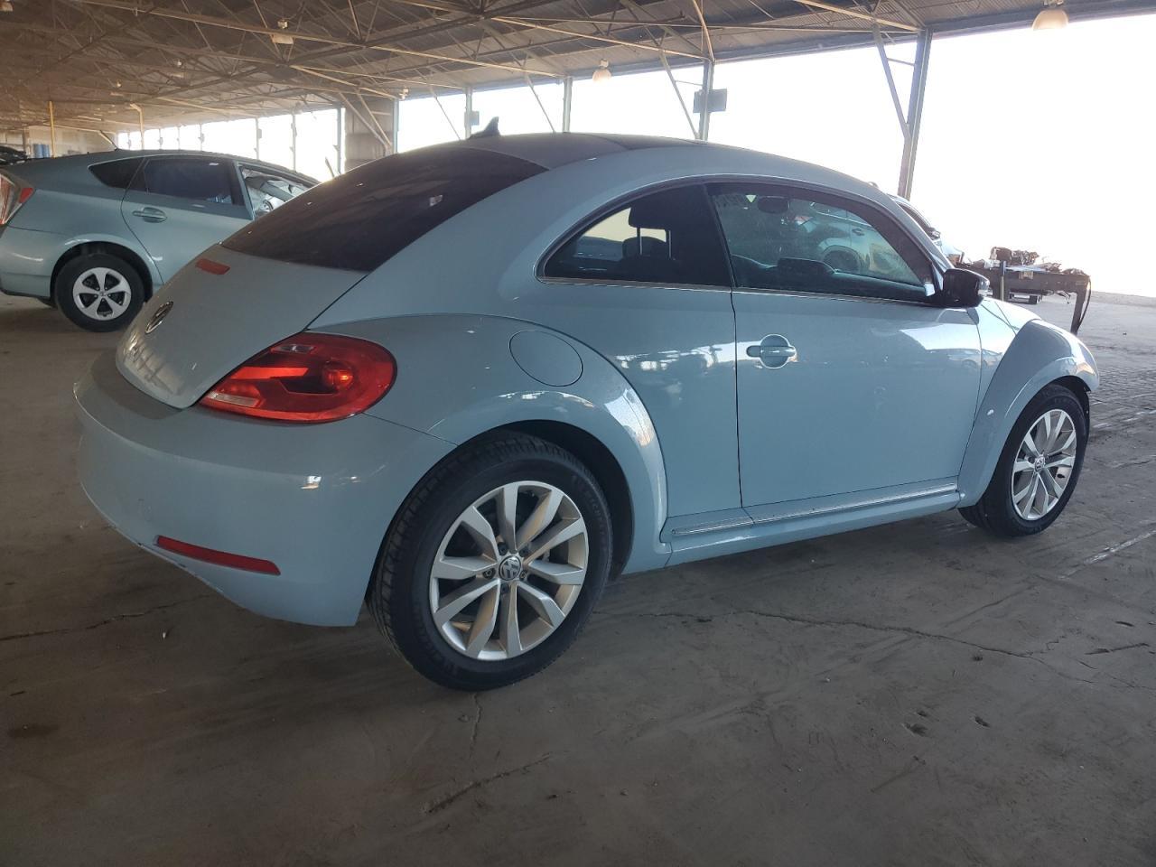 2015 VOLKSWAGEN Beetle