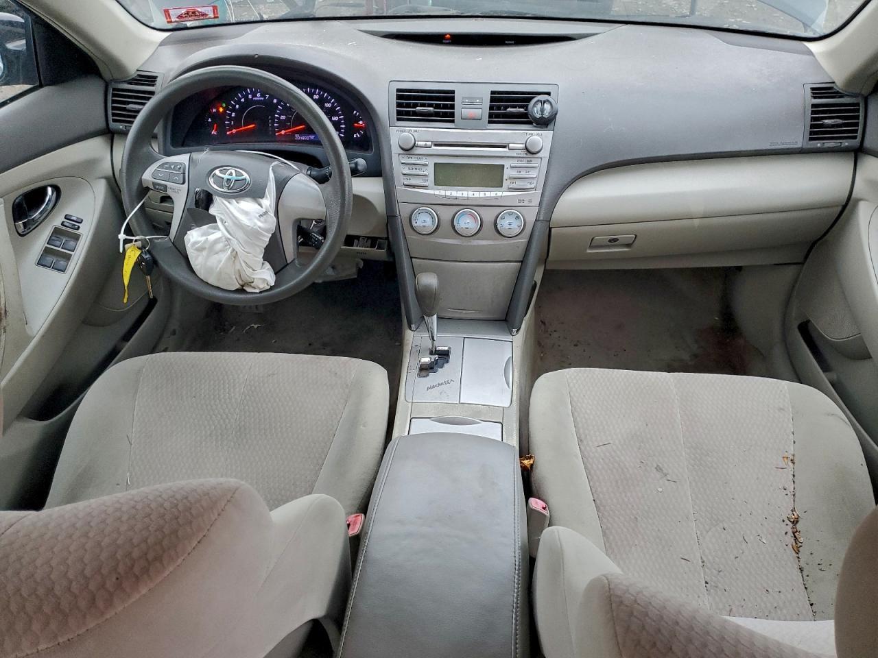 2011 TOYOTA CAMRY
