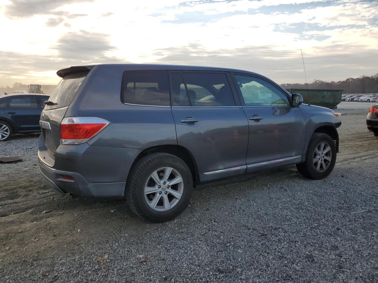 2012 TOYOTA HIGHLANDER