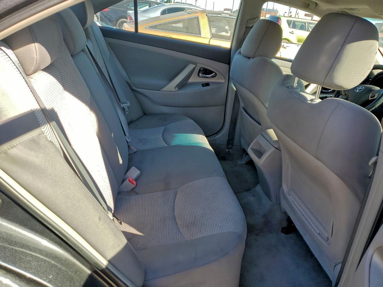 2011 TOYOTA CAMRY