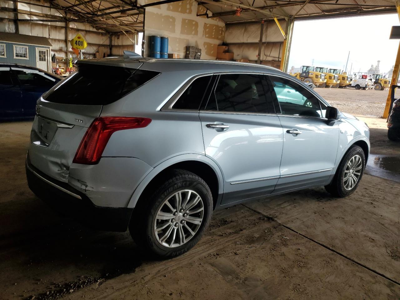 2017 CADILLAC XT5