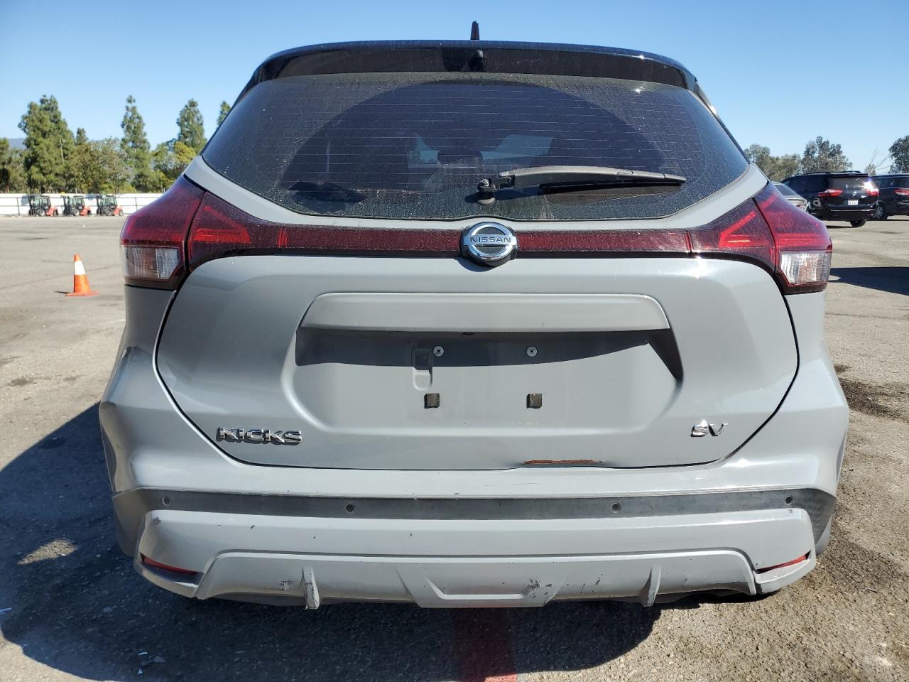 2021 NISSAN KICKS