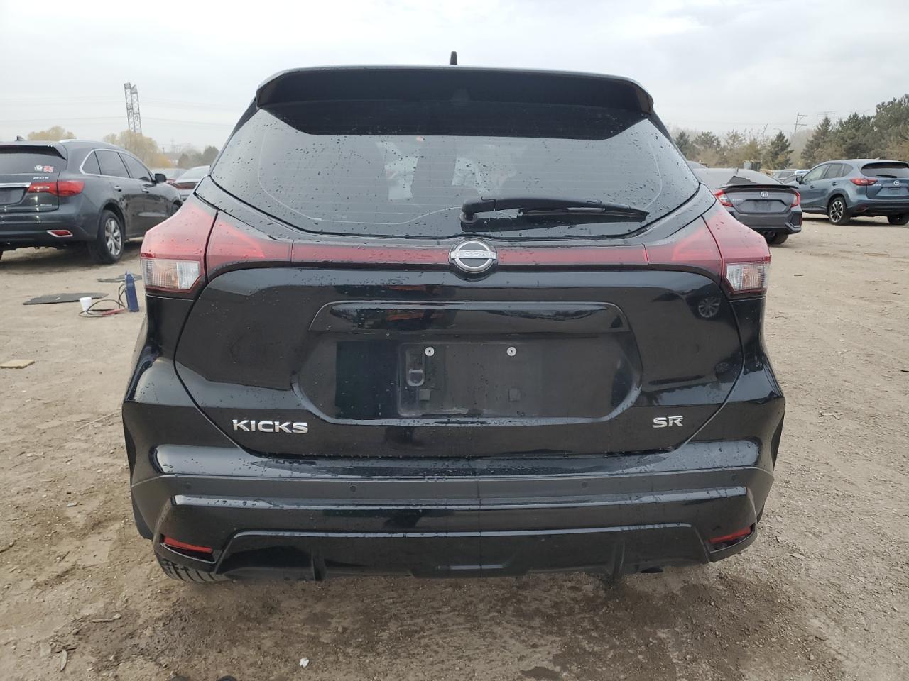 2023 NISSAN KICKS
