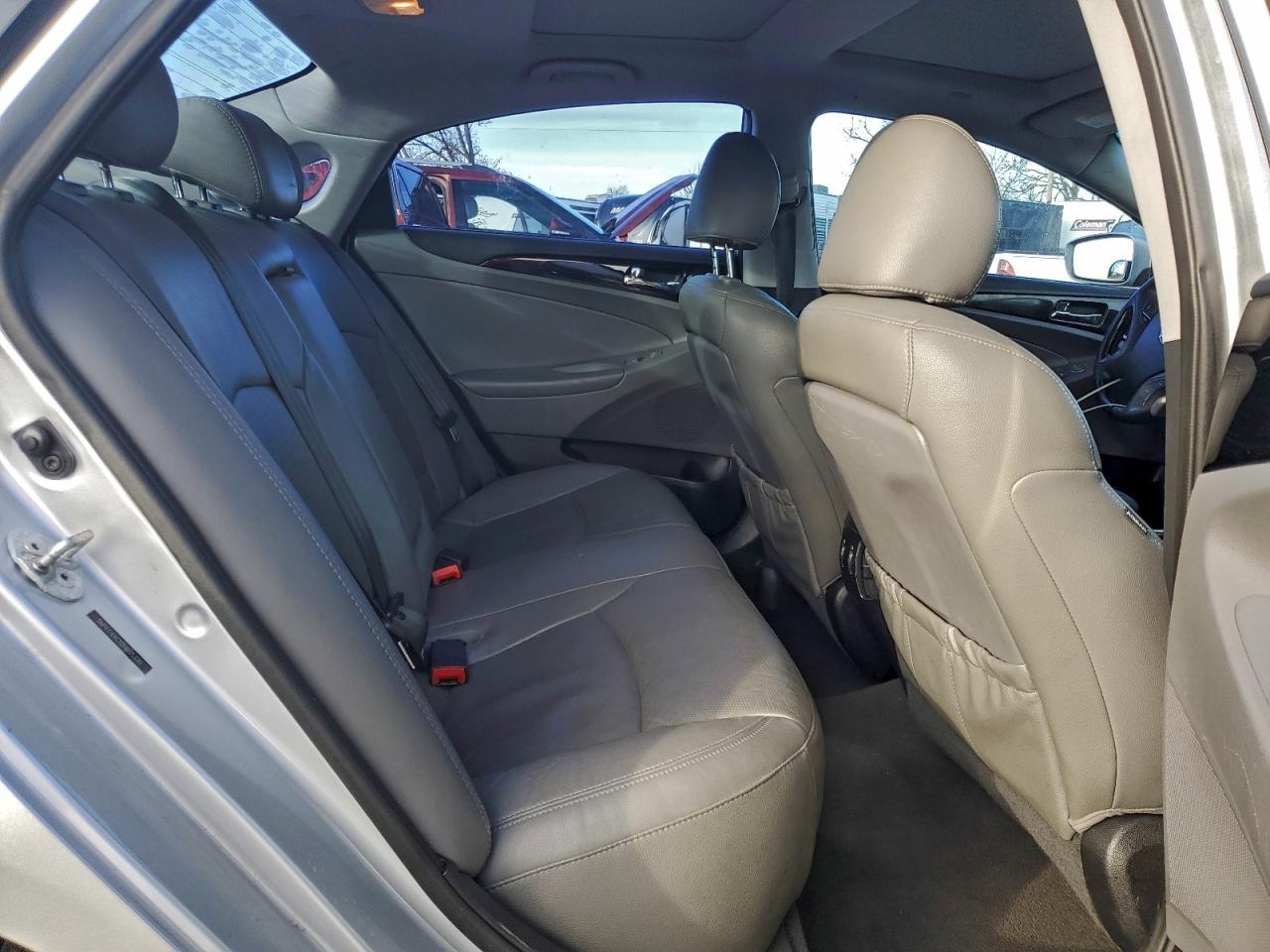 2013 HYUNDAI SONATA
