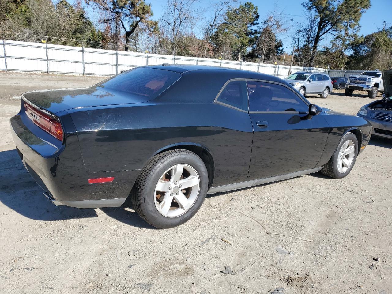 2013 DODGE Challenger