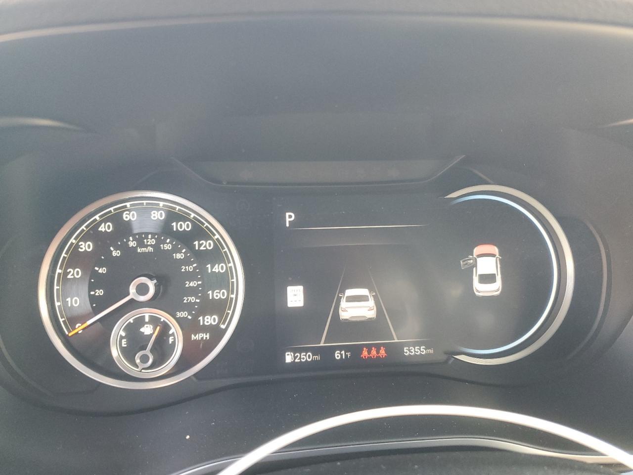 2025 GENESIS G70