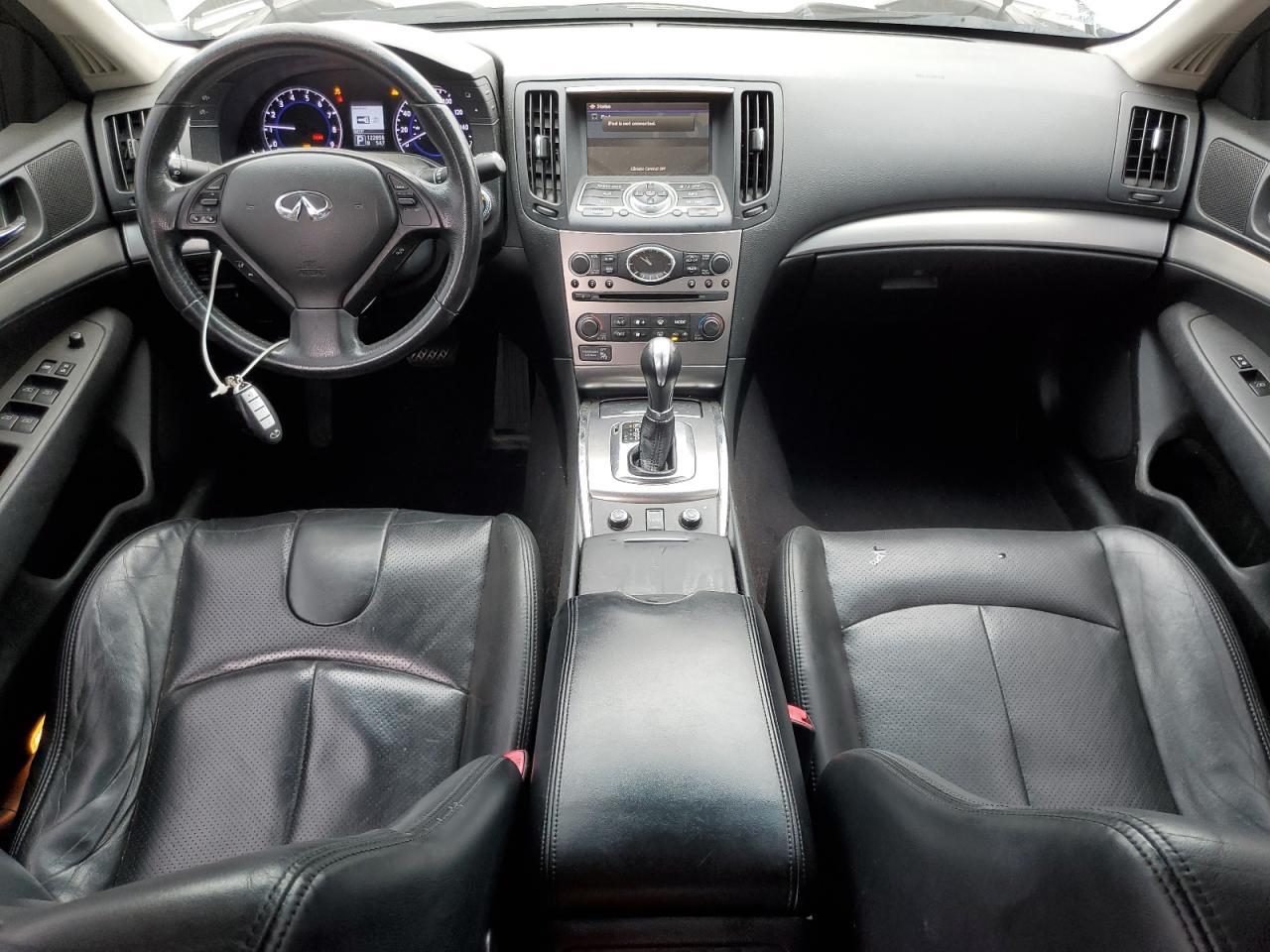 2015 INFINITI Q40