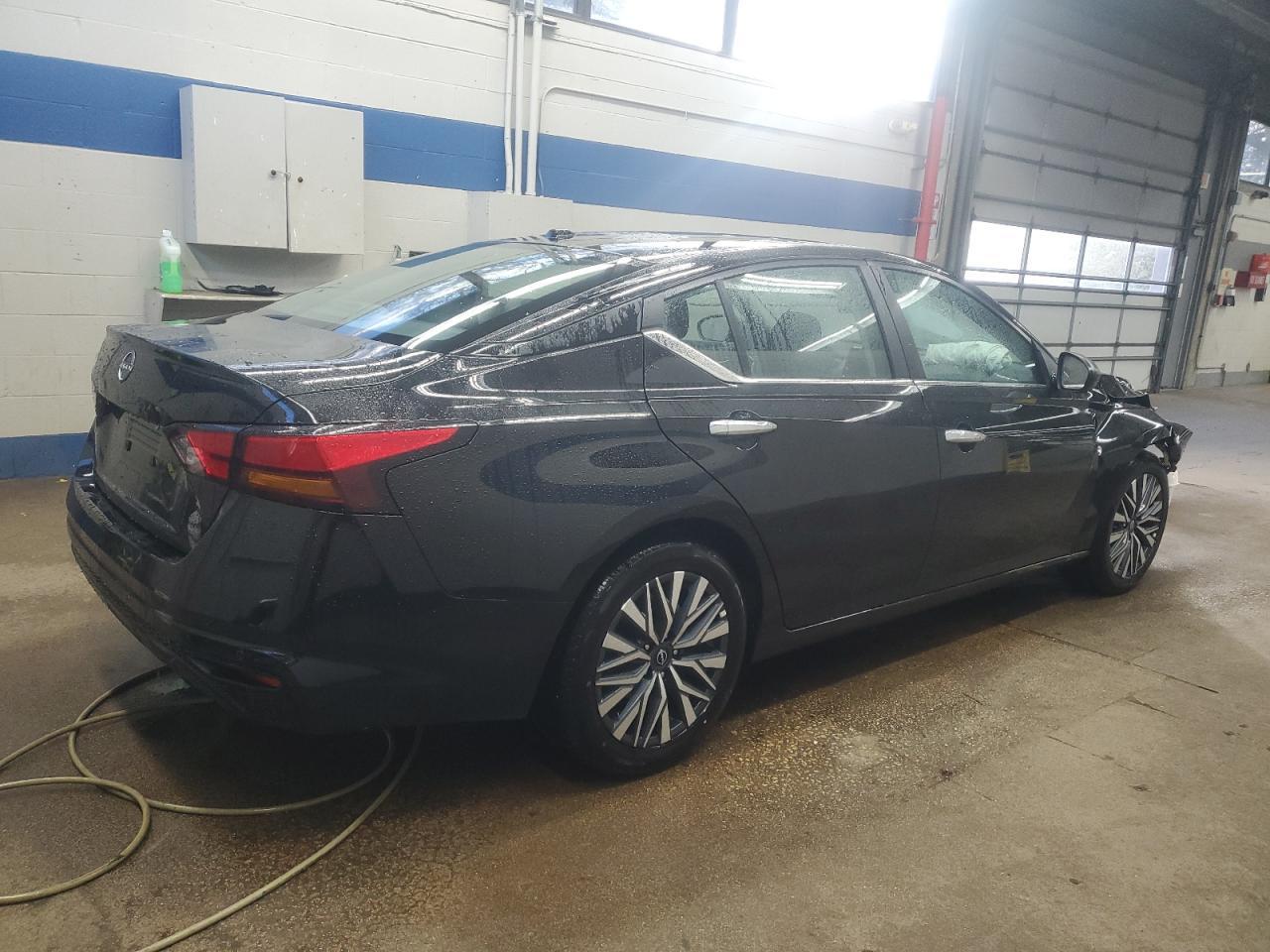 2025 NISSAN ALTIMA
