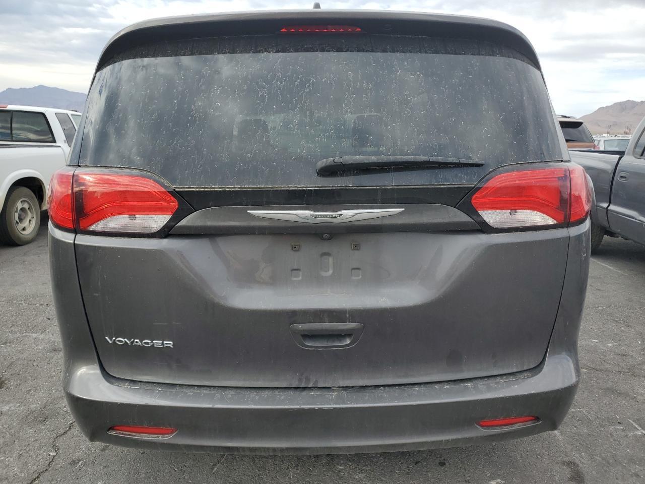 2021 CHRYSLER Voyager