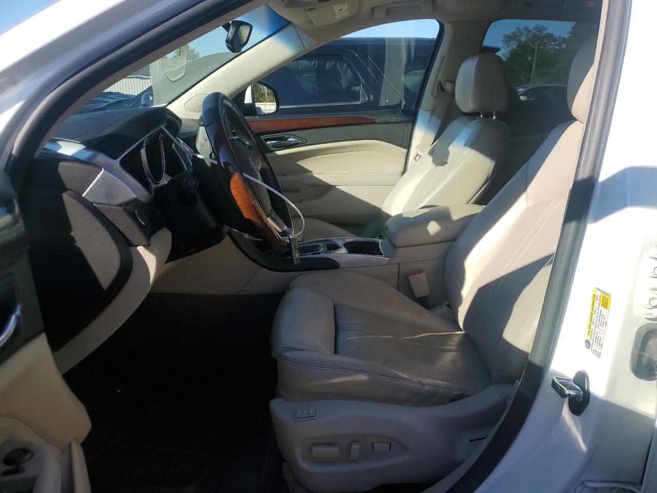 2010 CADILLAC SRX