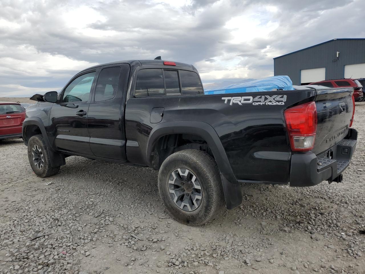 2017 TOYOTA TACOMA