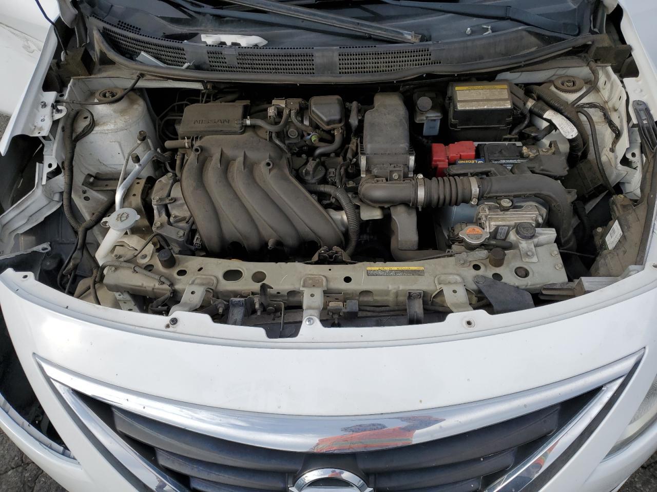 2015 NISSAN VERSA