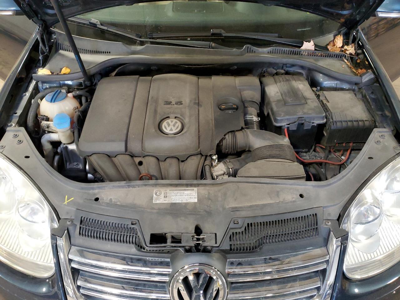 2010 VOLKSWAGEN JETTA