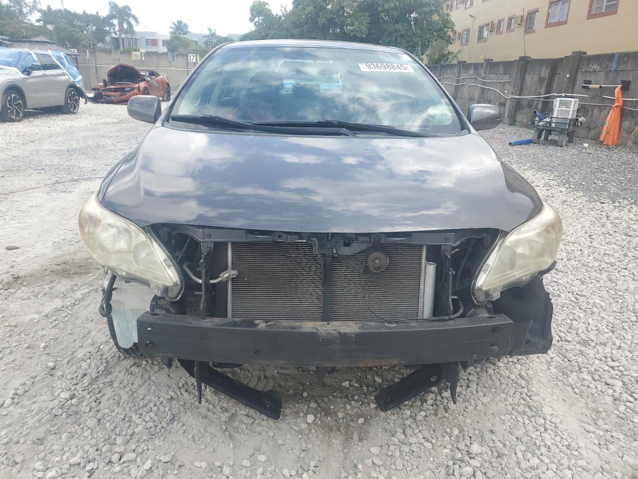 2011 TOYOTA COROLLA