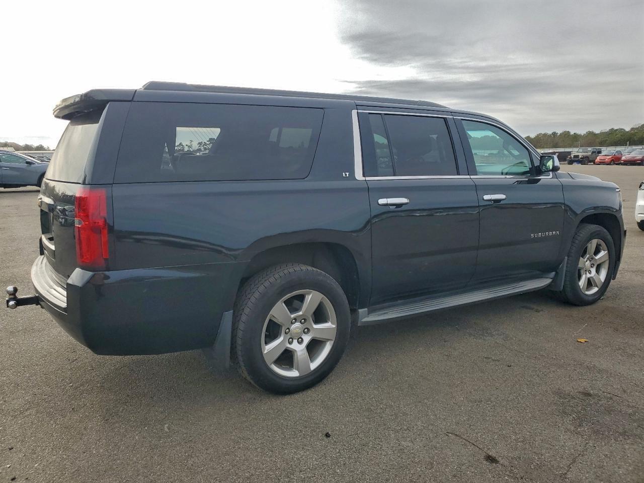 2015 CHEVROLET Suburban